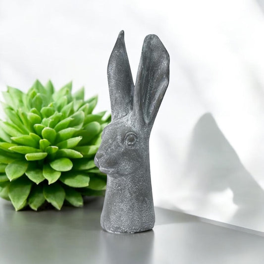 Elegant 29cm Stone-Effect Hare Head Sculpture – Patina-Finish Resin Rabbit Ornament, Weatherproof & Frost-Resistant Bunny Figurine for Porch, Balcony, Lawn and Indoor/Outdoor Home Décor (Grey)